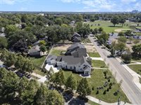 1984 Ridgeview Road, Columbus, OH 43221