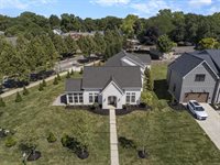 1984 Ridgeview Road, Columbus, OH 43221