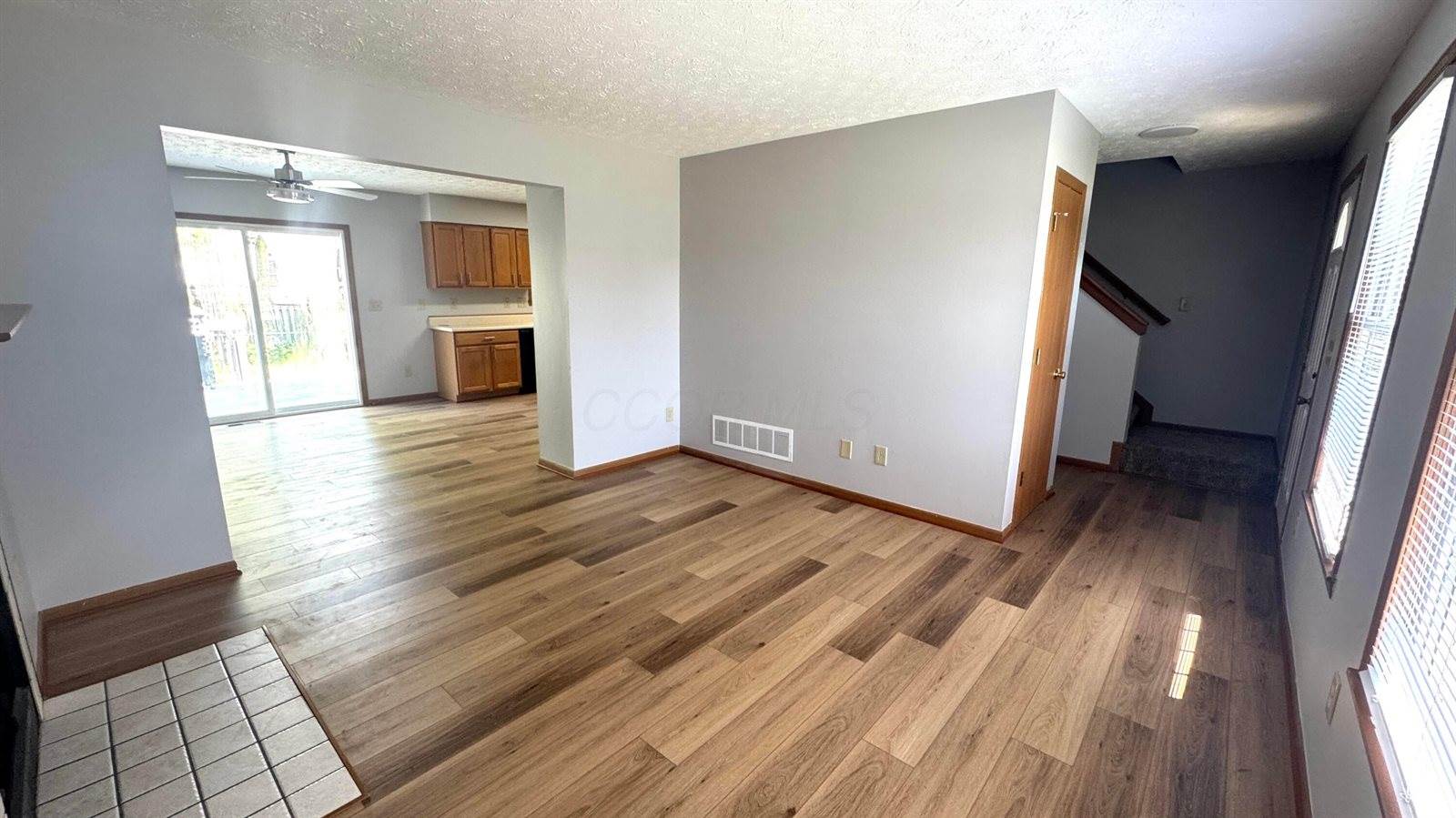 4348 Shady Meadows Drive, Grove City, OH 43123