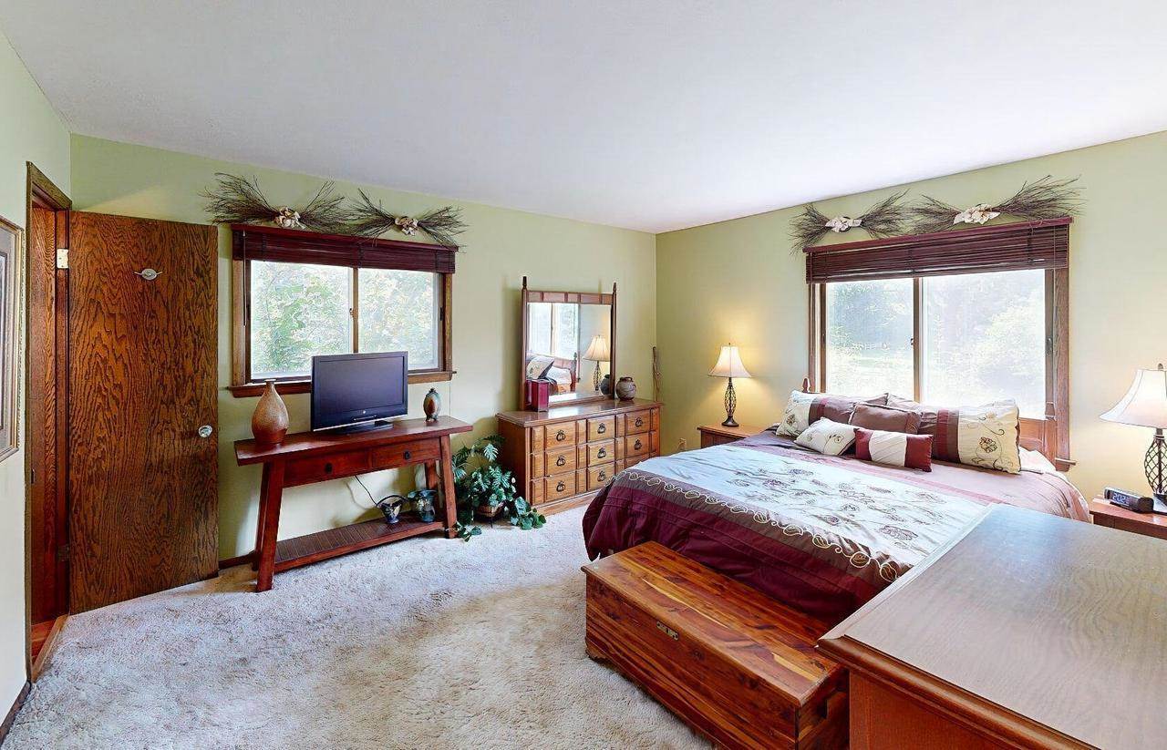 1402 Adrian Blvd, Fort Atkinson, WI 53538