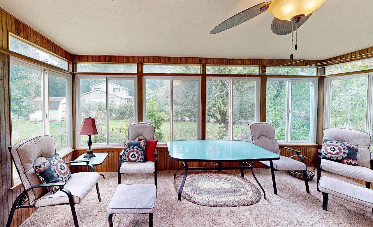 1402 Adrian Blvd, Fort Atkinson, WI 53538