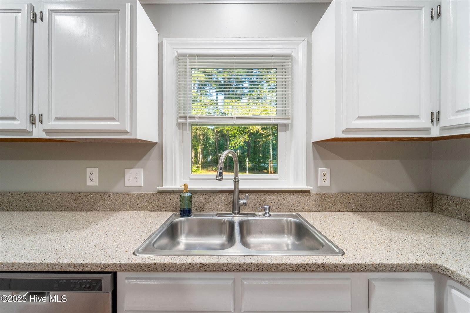 902 Welsh Lane, Jacksonville, NC 28546