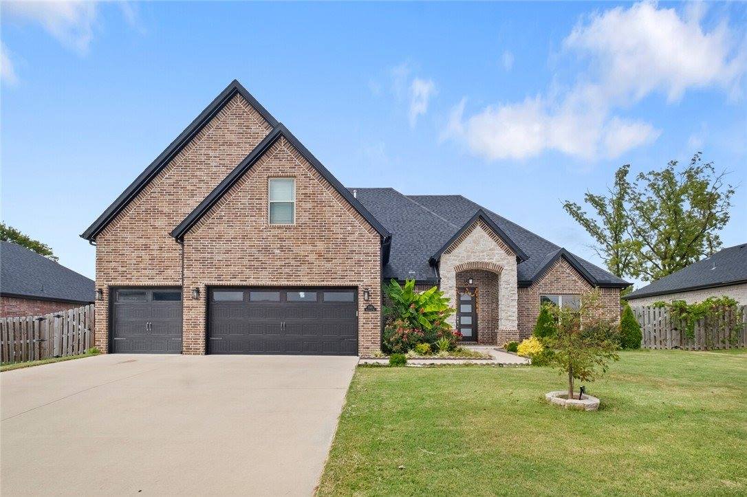1010 Huntleigh Drive, Bentonville, AR 72713