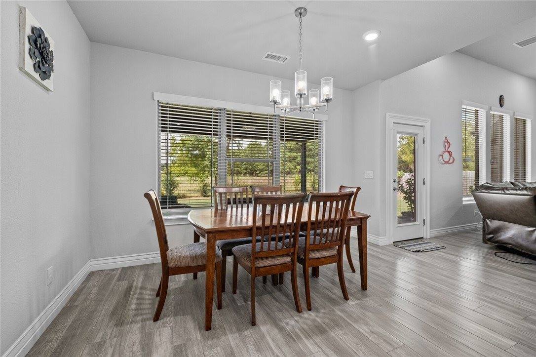 1010 Huntleigh Drive, Bentonville, AR 72713