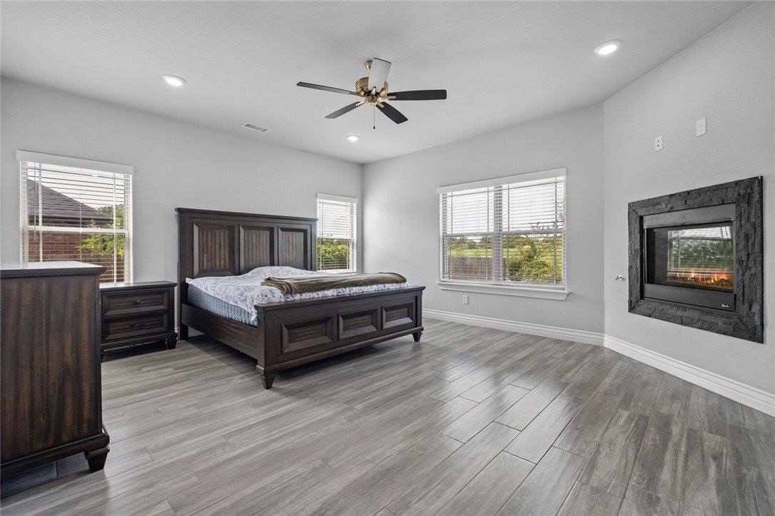 1010 Huntleigh Drive, Bentonville, AR 72713