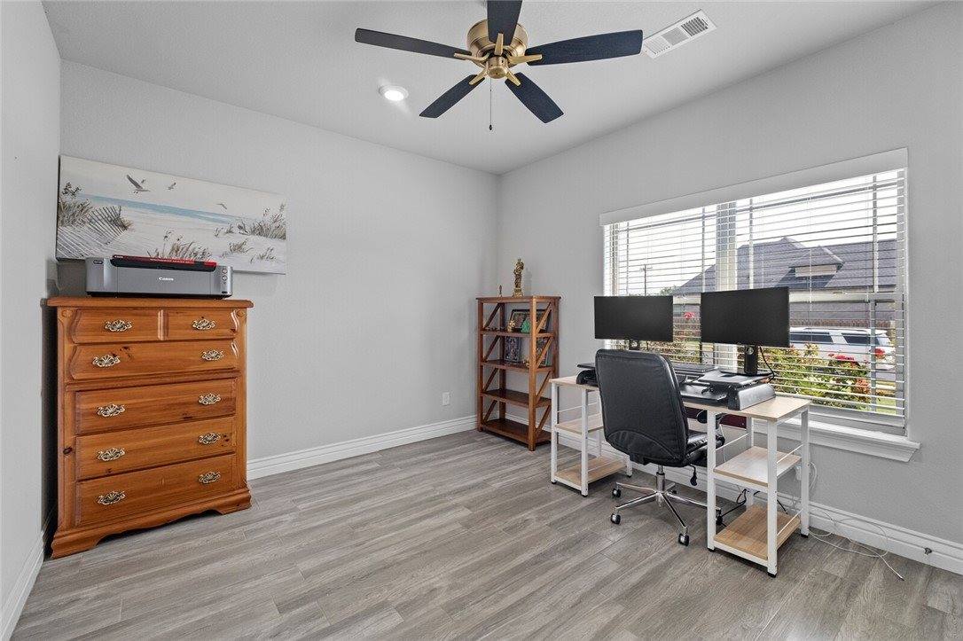 1010 Huntleigh Drive, Bentonville, AR 72713