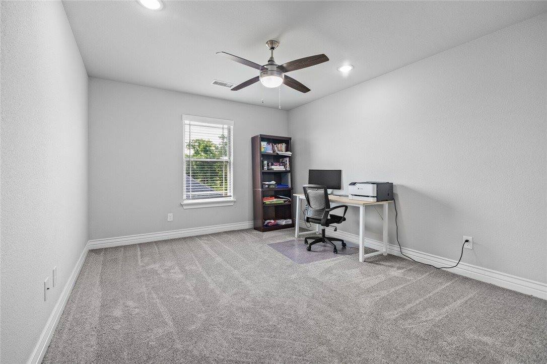 1010 Huntleigh Drive, Bentonville, AR 72713