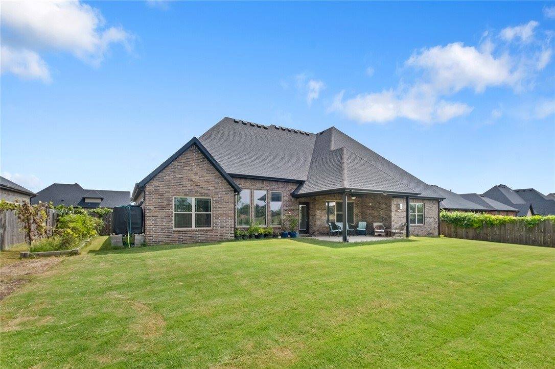 1010 Huntleigh Drive, Bentonville, AR 72713