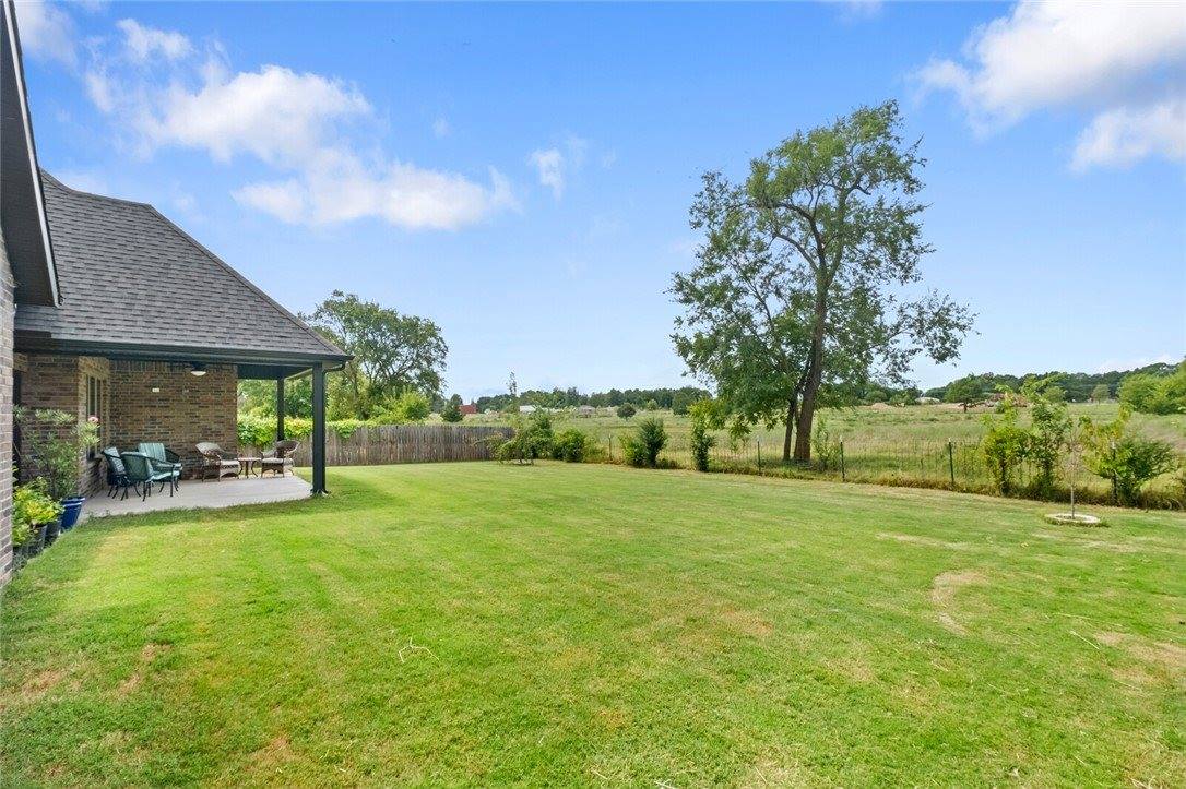 1010 Huntleigh Drive, Bentonville, AR 72713