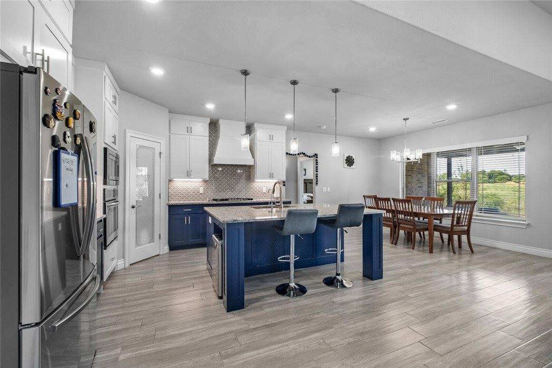 1010 Huntleigh Drive, Bentonville, AR 72713