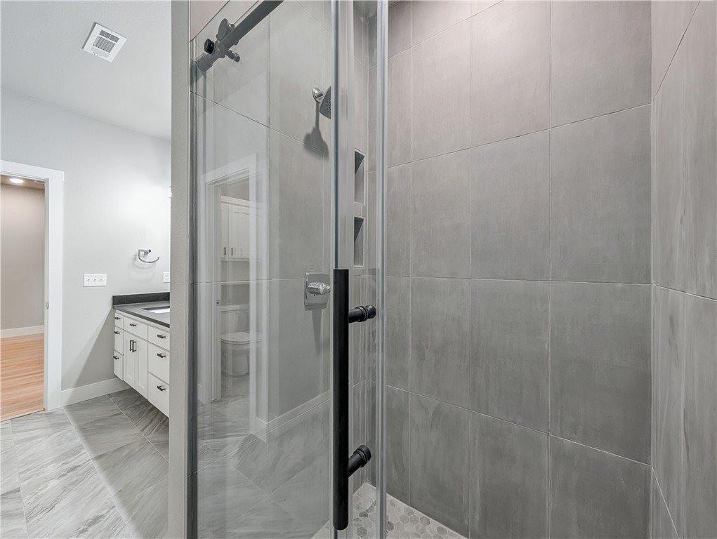 6 Duart Lane, Bella Vista, AR 72715