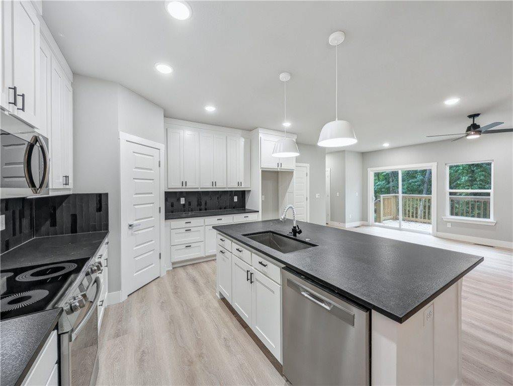 6 Duart Lane, Bella Vista, AR 72715