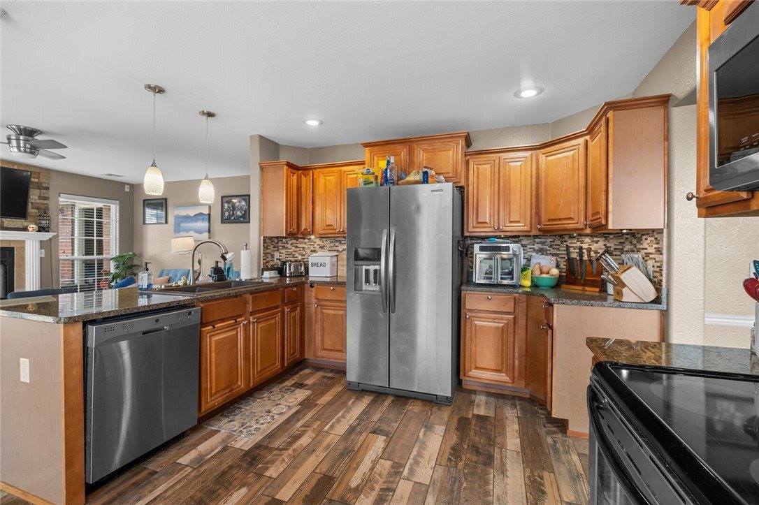 631 Paint Lane, Centerton, AR 72719