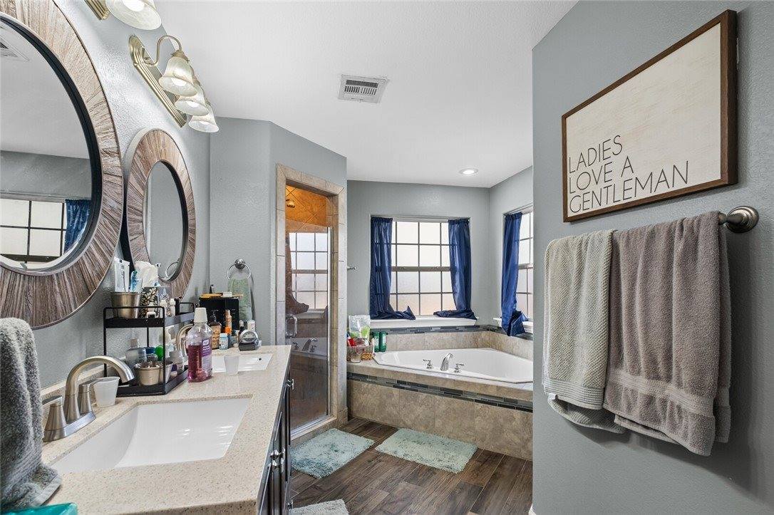 631 Paint Lane, Centerton, AR 72719