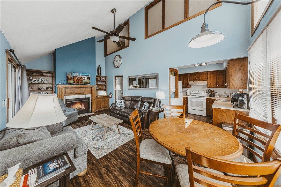 11 Green Meadow Lane, #1, Holiday Island, AR 72631