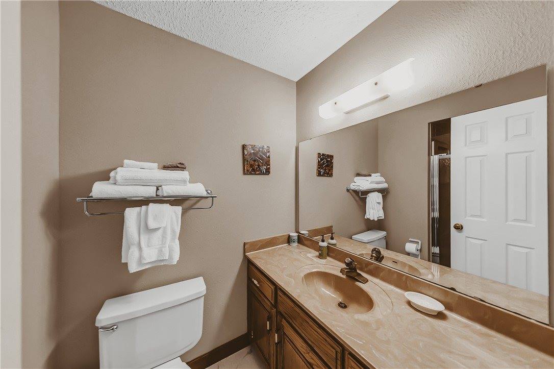 11 Green Meadow Lane, #1, Holiday Island, AR 72631