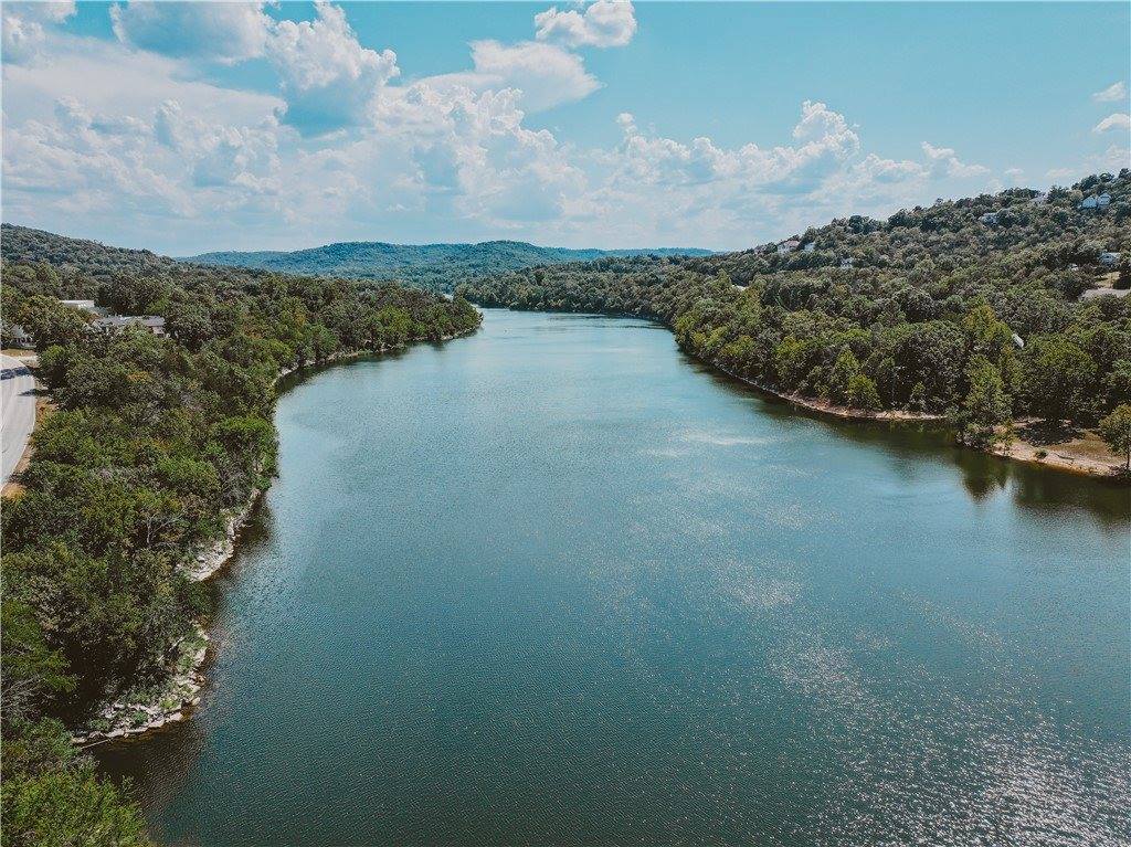 11 Green Meadow Lane, #1, Holiday Island, AR 72631