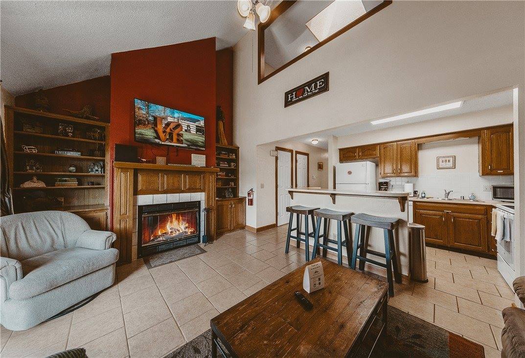 11 Green Meadow Unit 2 Lane, Holiday Island, AR 72631