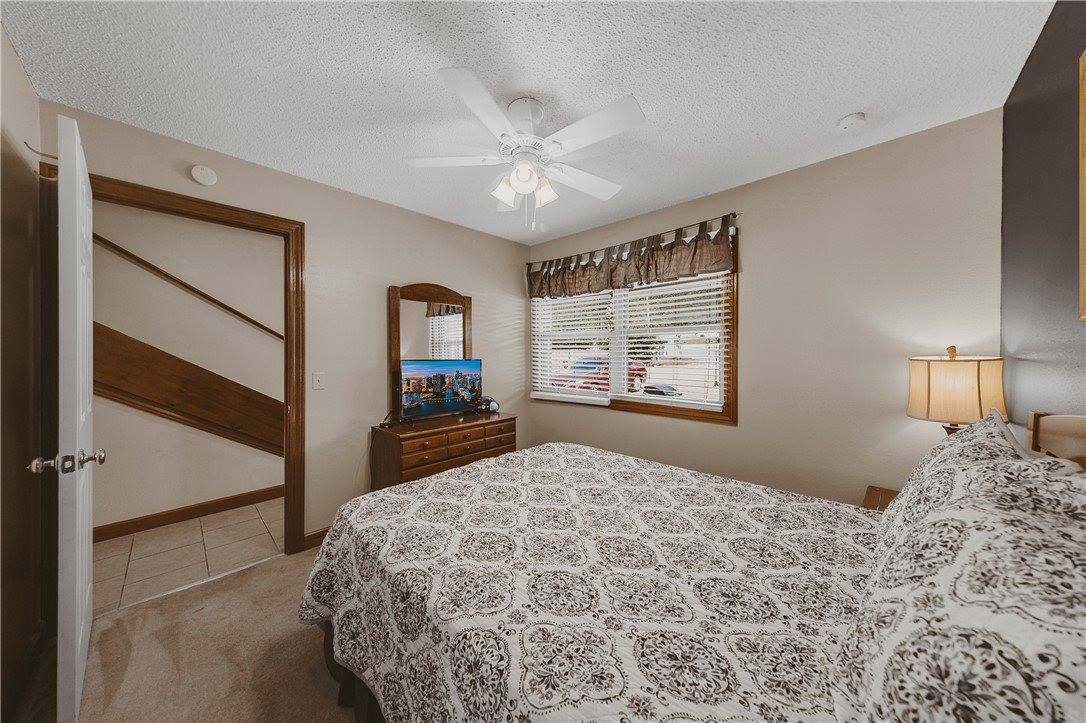 11 Green Meadow Unit 2 Lane, Holiday Island, AR 72631