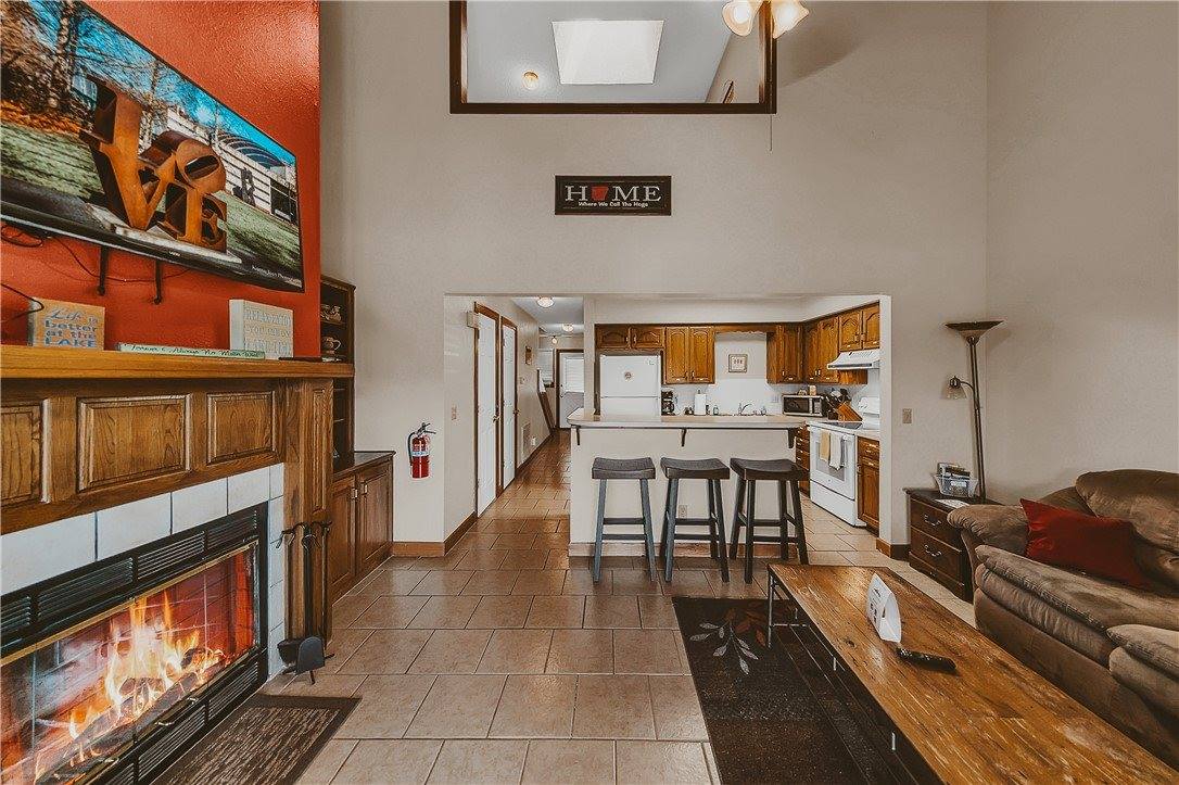 11 Green Meadow Unit 2 Lane, Holiday Island, AR 72631