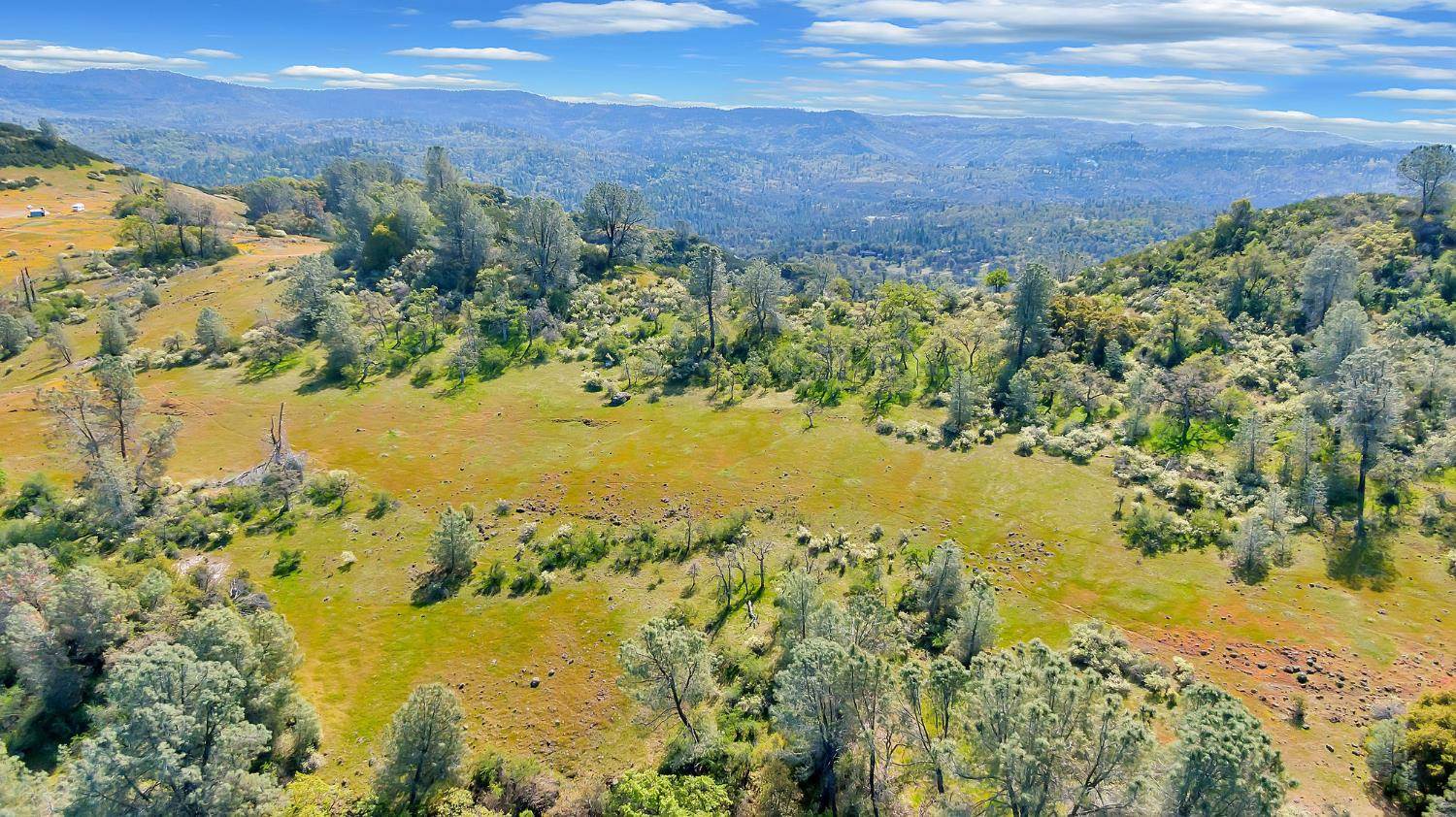 0 Lakeview Dr., Mountain Ranch, CA 95246