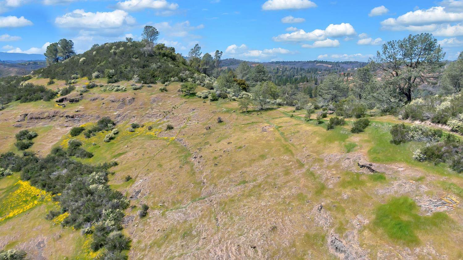 0 Lakeview Dr., Mountain Ranch, CA 95246