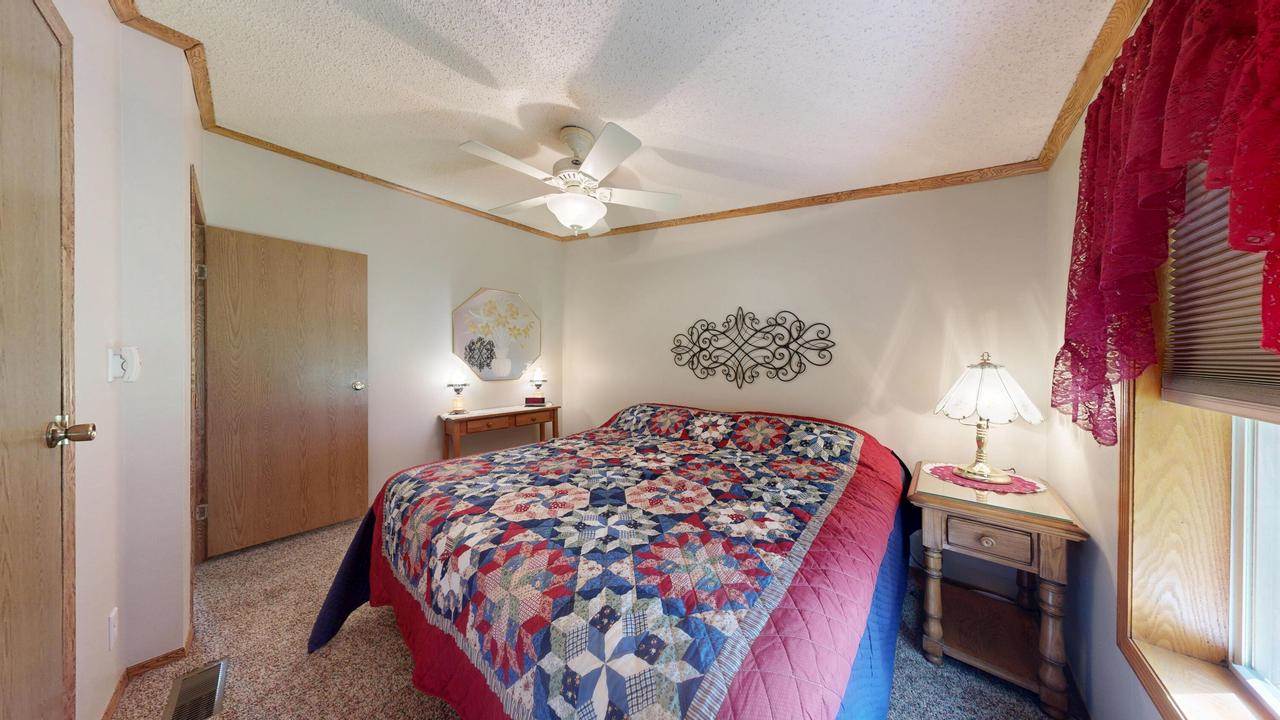 N5654 Theron COURT, Onalaska, WI 54650