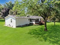 N5654 Theron COURT, Onalaska, WI 54650