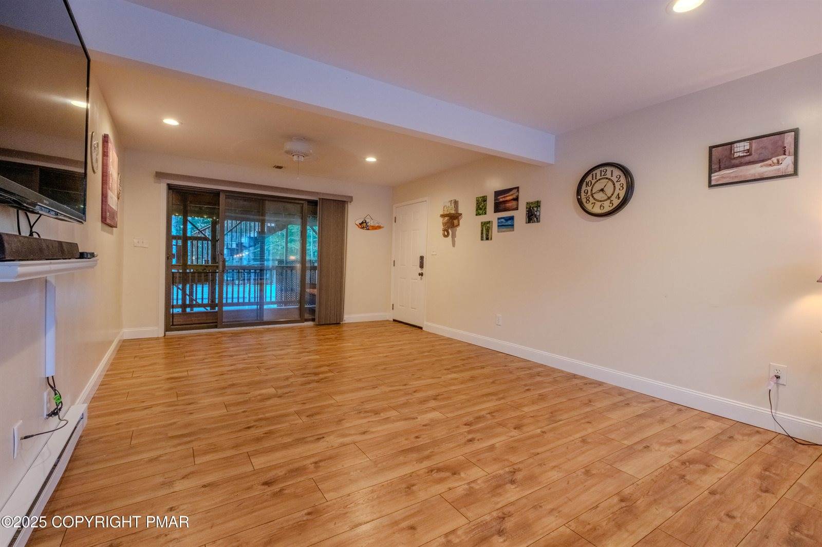 326 Robinwood Terrace, East Stroudsburg, PA 18301