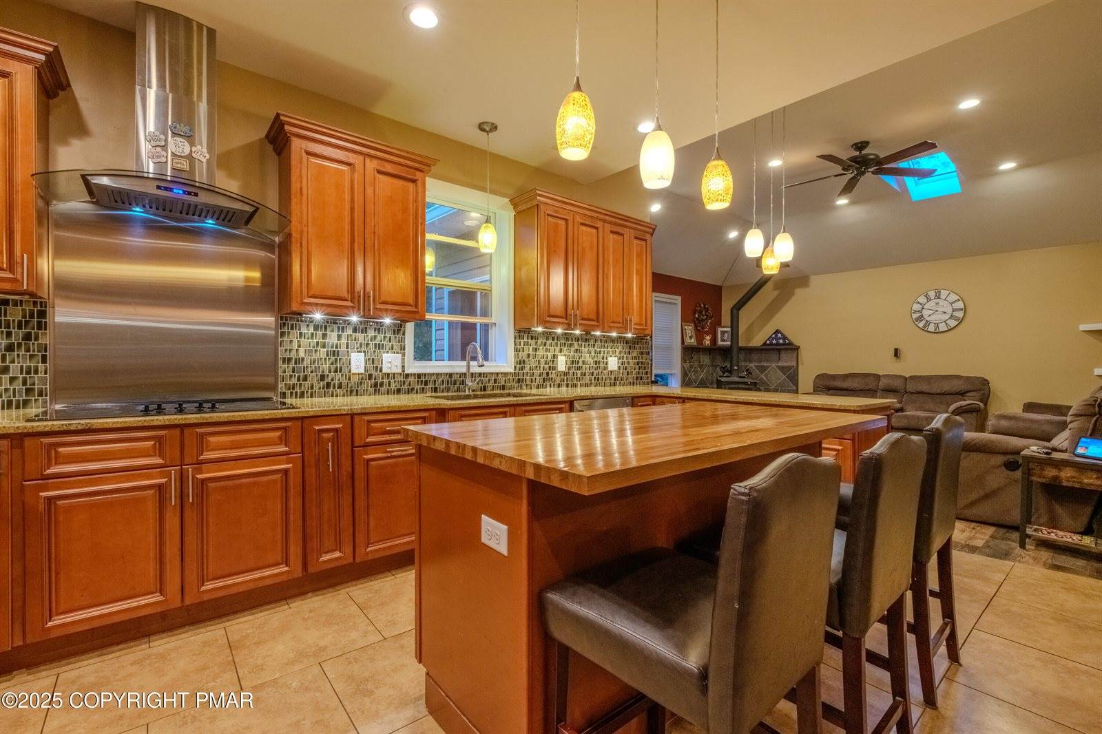 326 Robinwood Terrace, East Stroudsburg, PA 18301