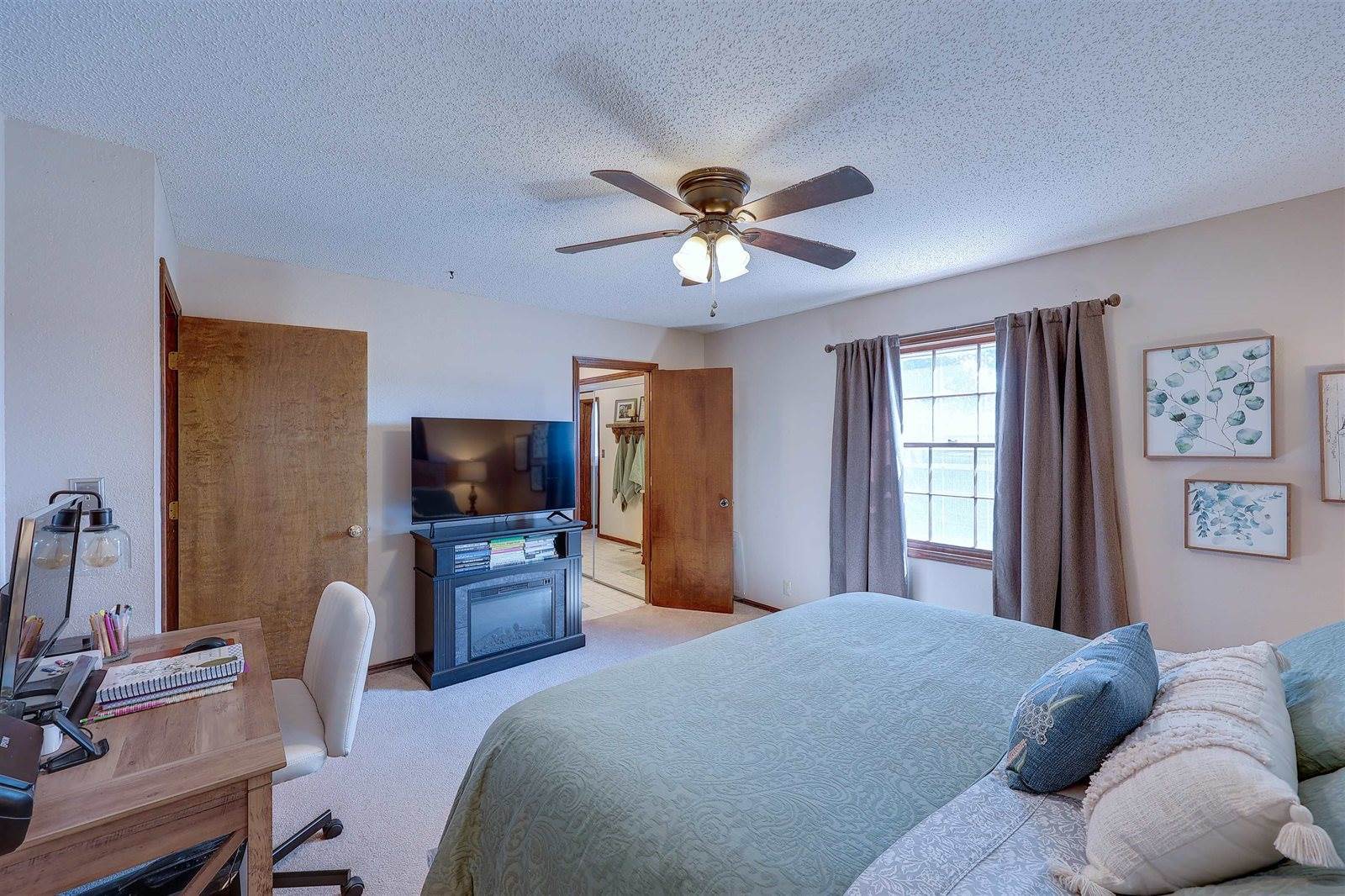 920 Highland Dr., Arkansas City, KS 67005