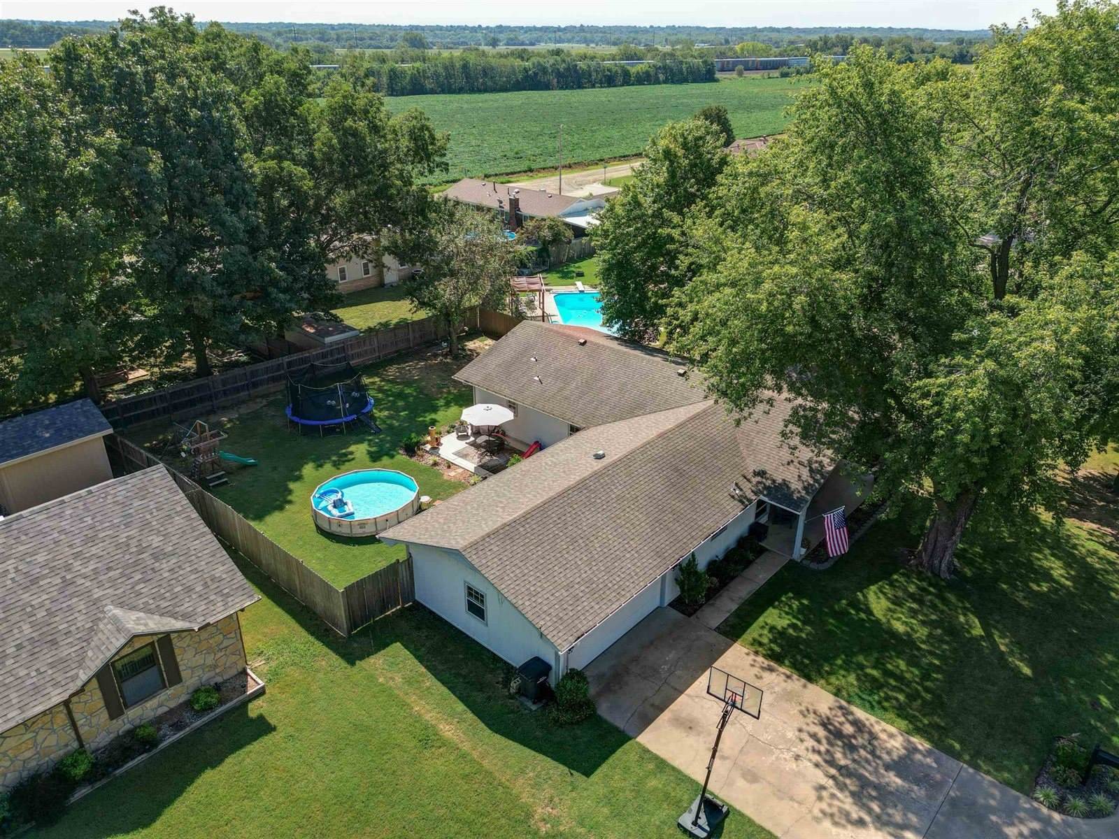 920 Highland Dr., Arkansas City, KS 67005