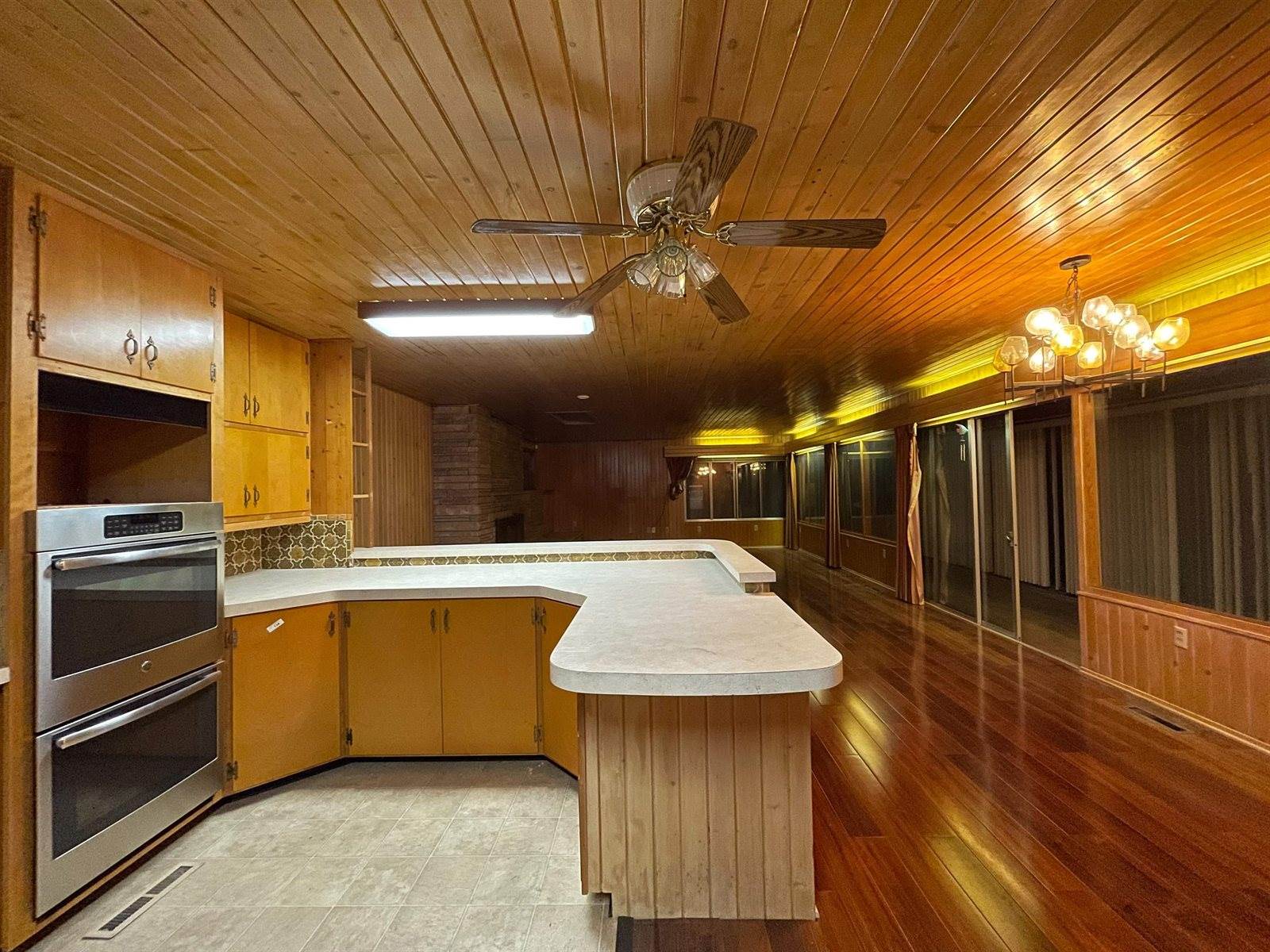 1326 North C St, Arkansas City, KS 67005