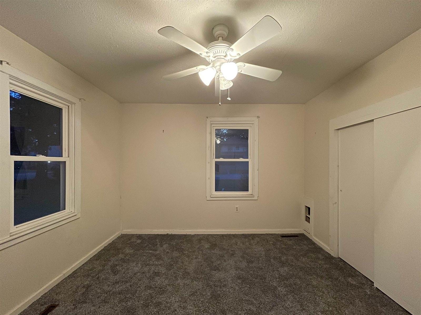 1326 North C St, Arkansas City, KS 67005