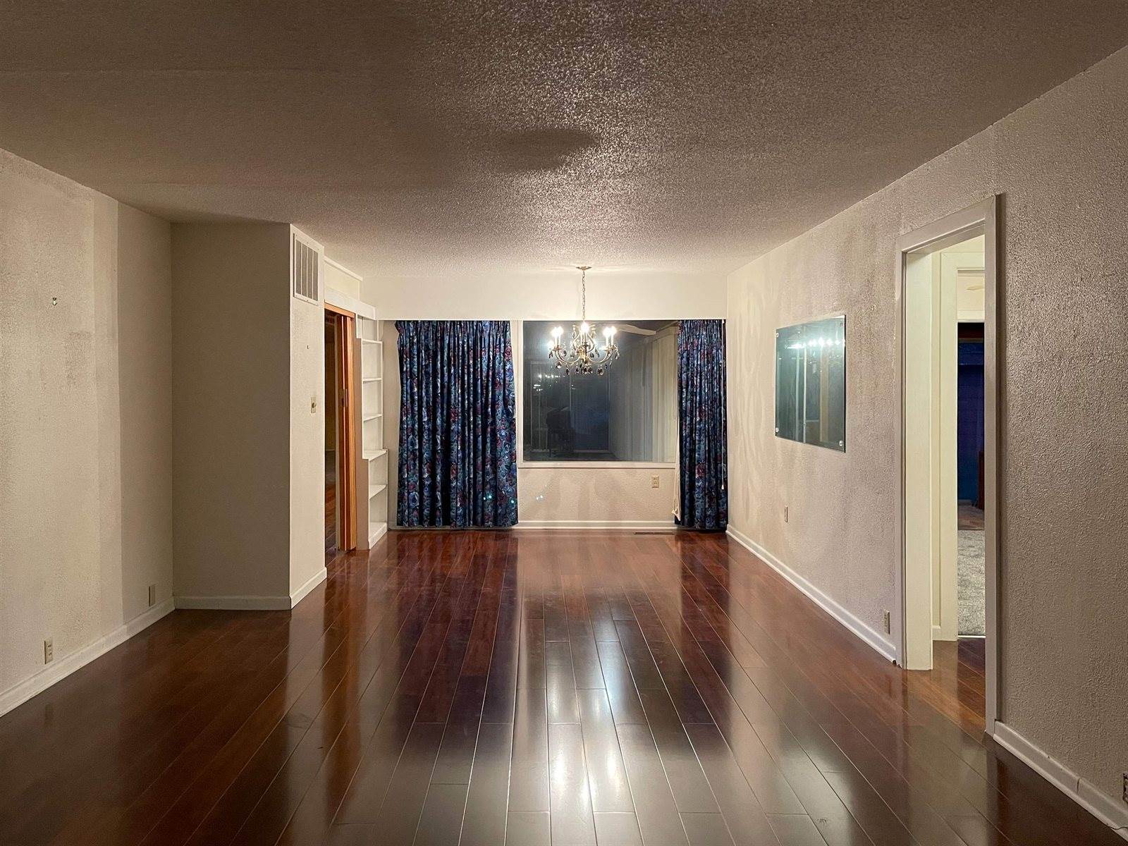 1326 North C St, Arkansas City, KS 67005