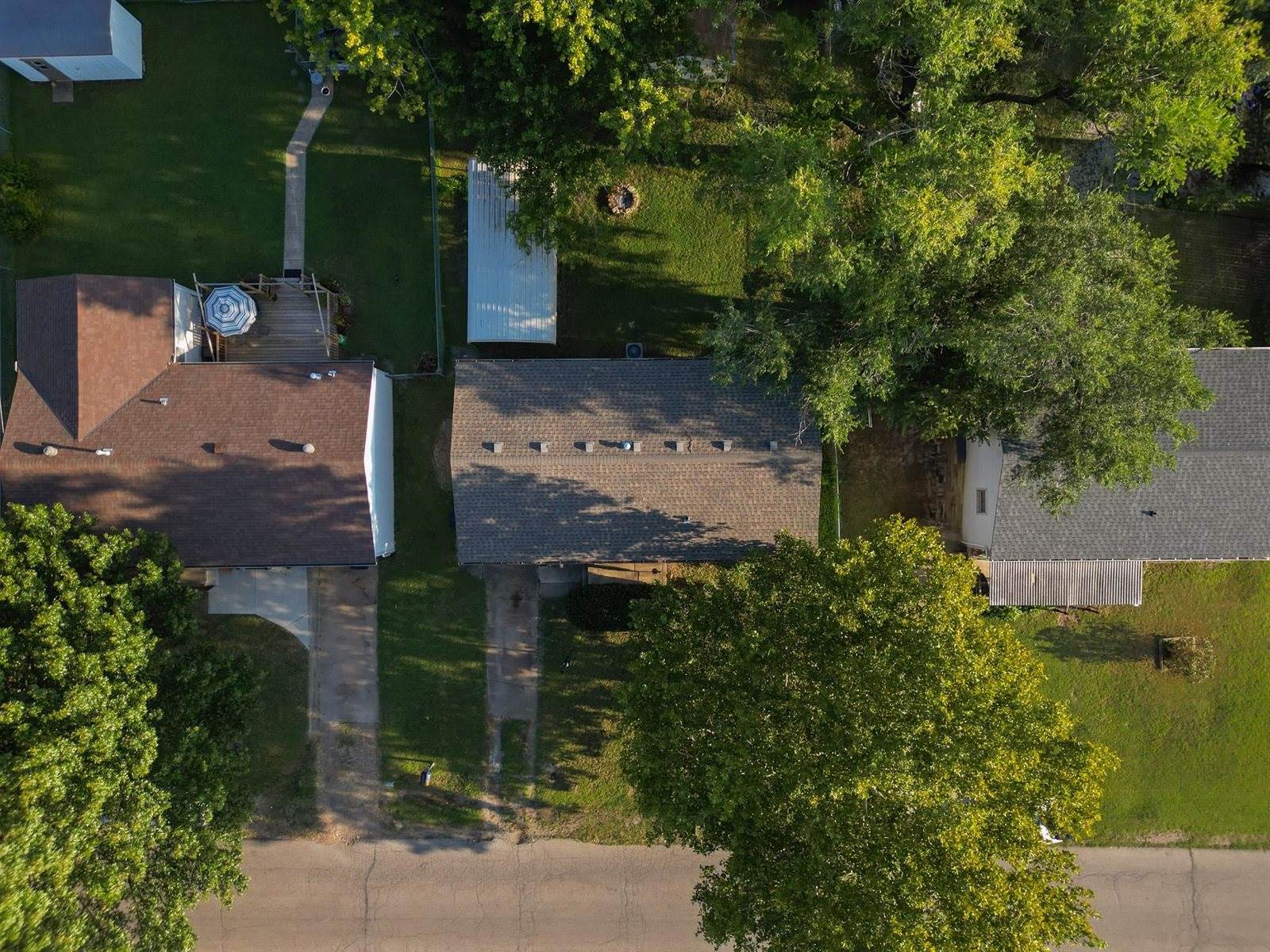 233 East Radio Ln, Arkansas City, KS 67005