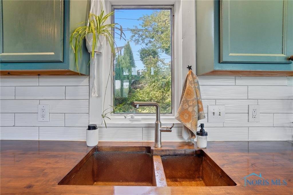 5845 North River Road, Waterville, OH 43566