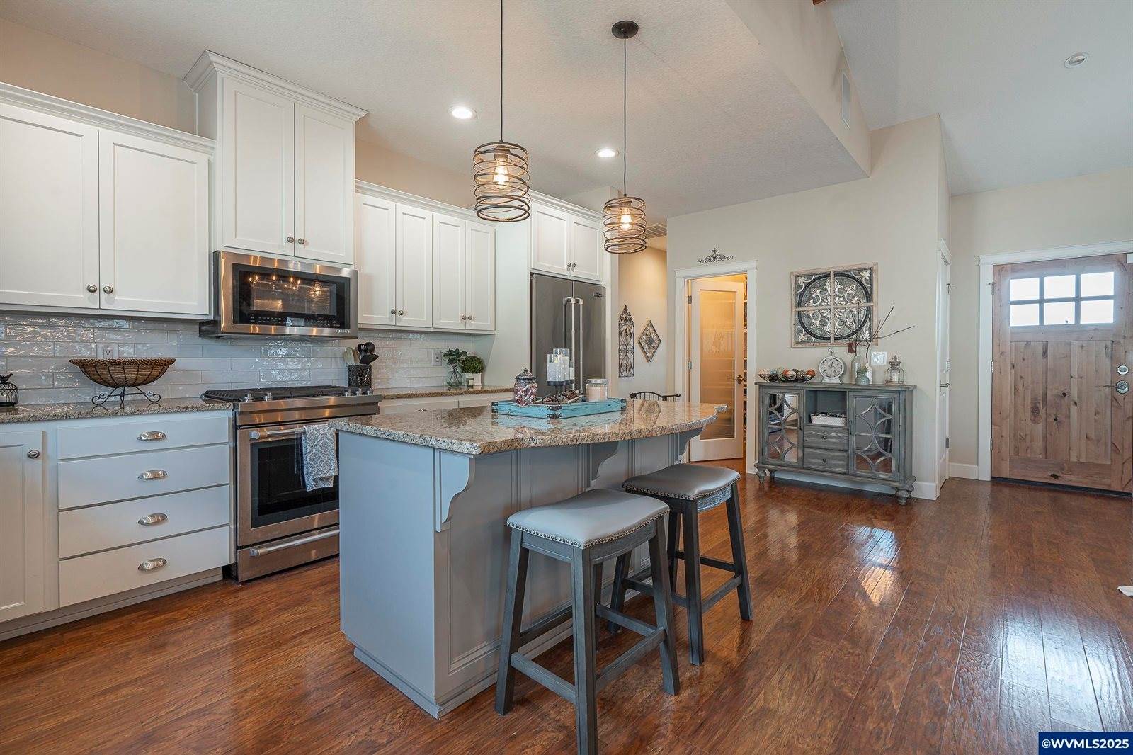 1164 SW Cherry St, Dallas, OR 97338