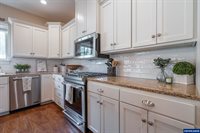 1164 SW Cherry St, Dallas, OR 97338