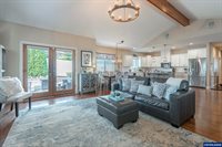 1164 SW Cherry St, Dallas, OR 97338