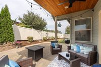1164 SW Cherry St, Dallas, OR 97338