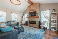 1164 SW Cherry St, Dallas, OR 97338