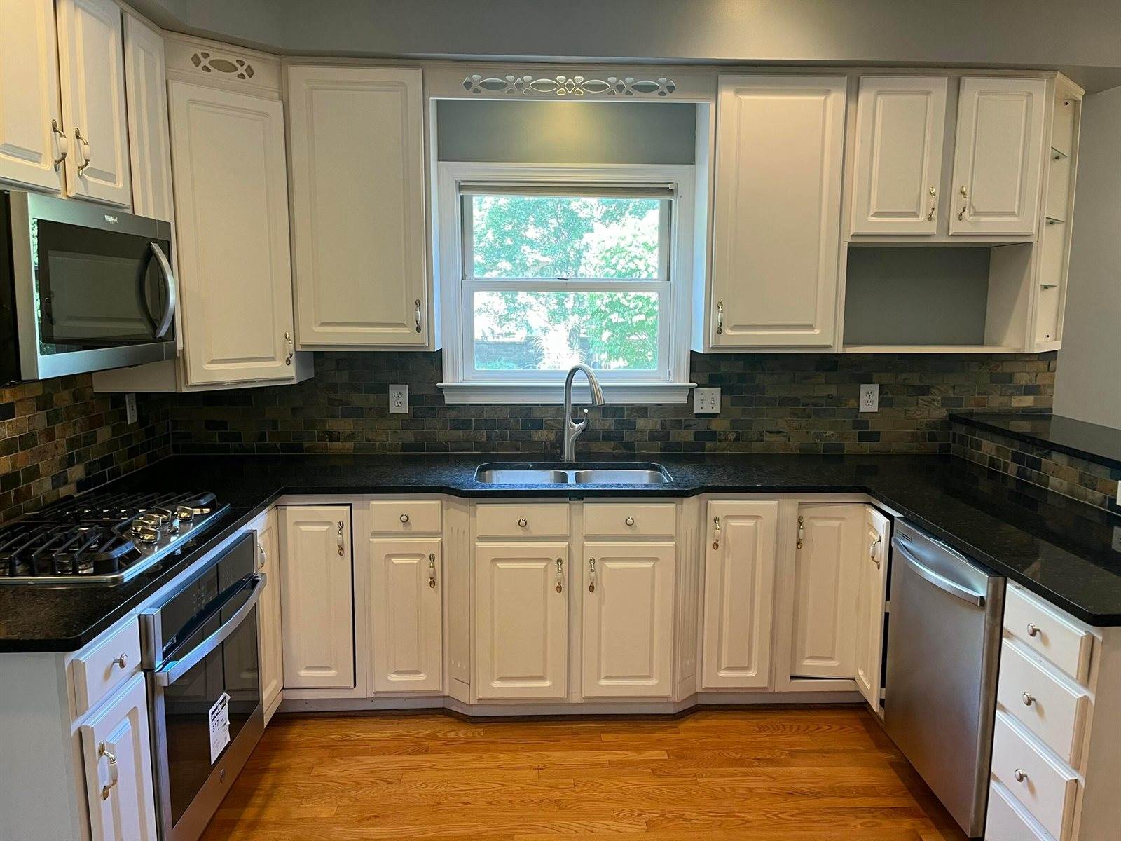 1156 Lake Point, Westerville, OH 43082