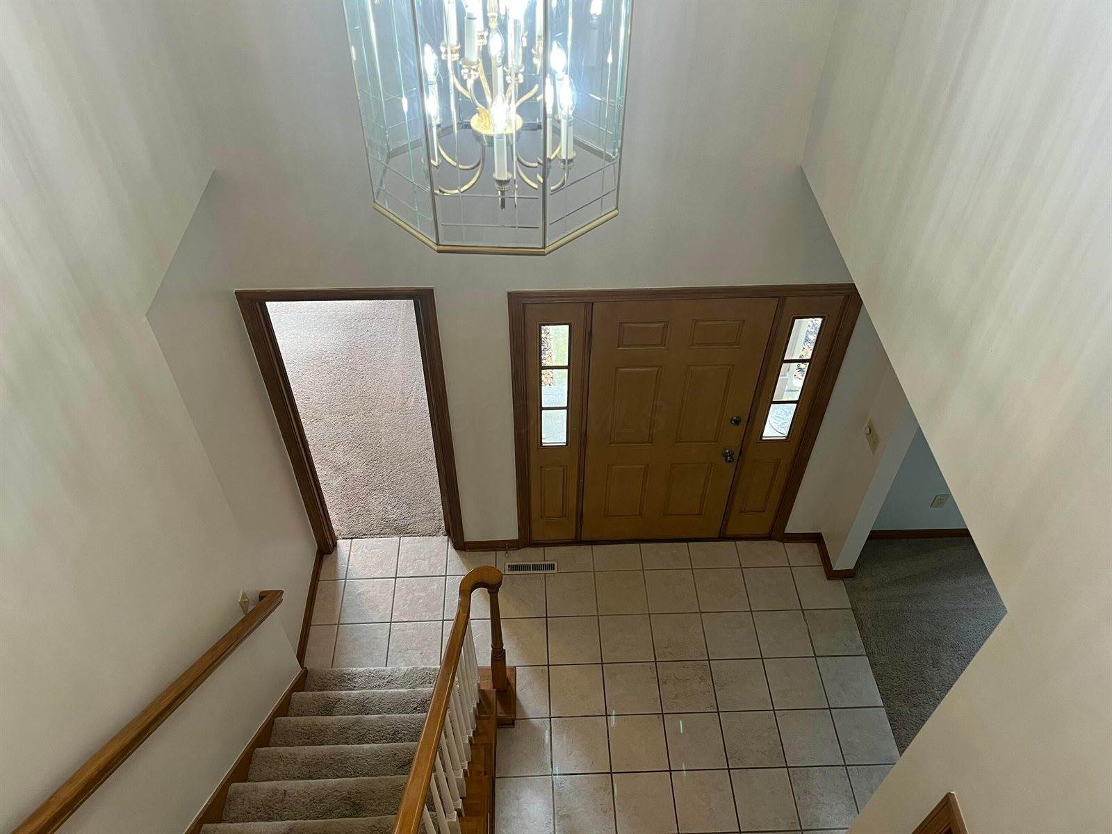 1156 Lake Point, Westerville, OH 43082