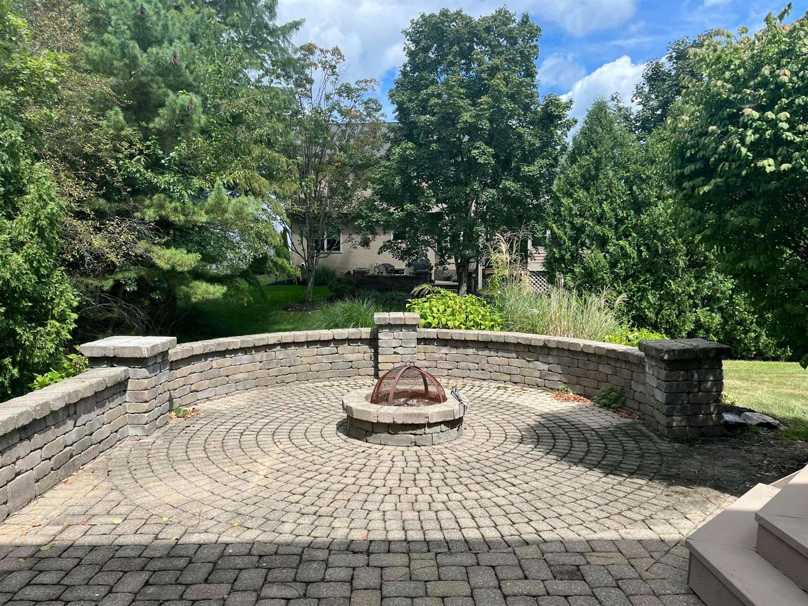 1156 Lake Point, Westerville, OH 43082