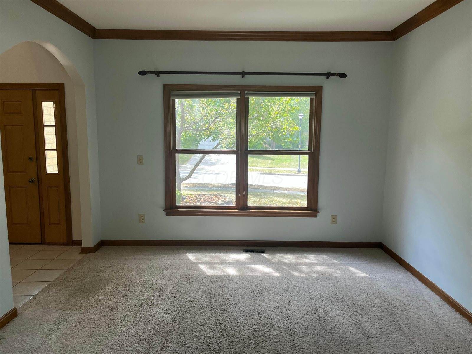 1156 Lake Point, Westerville, OH 43082