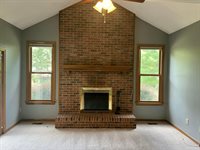 1156 Lake Point, Westerville, OH 43082