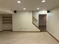 1156 Lake Point, Westerville, OH 43082