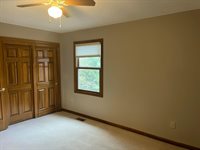 1156 Lake Point, Westerville, OH 43082