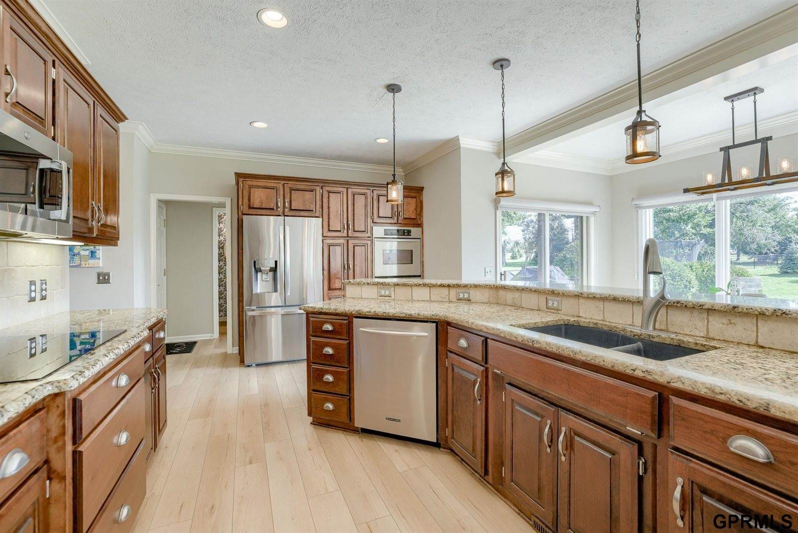 1525 South 181St Street, Omaha, NE 68130